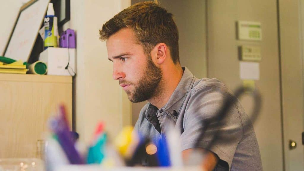 How To Address Email To An Unknown Person Email Etiquette Guru